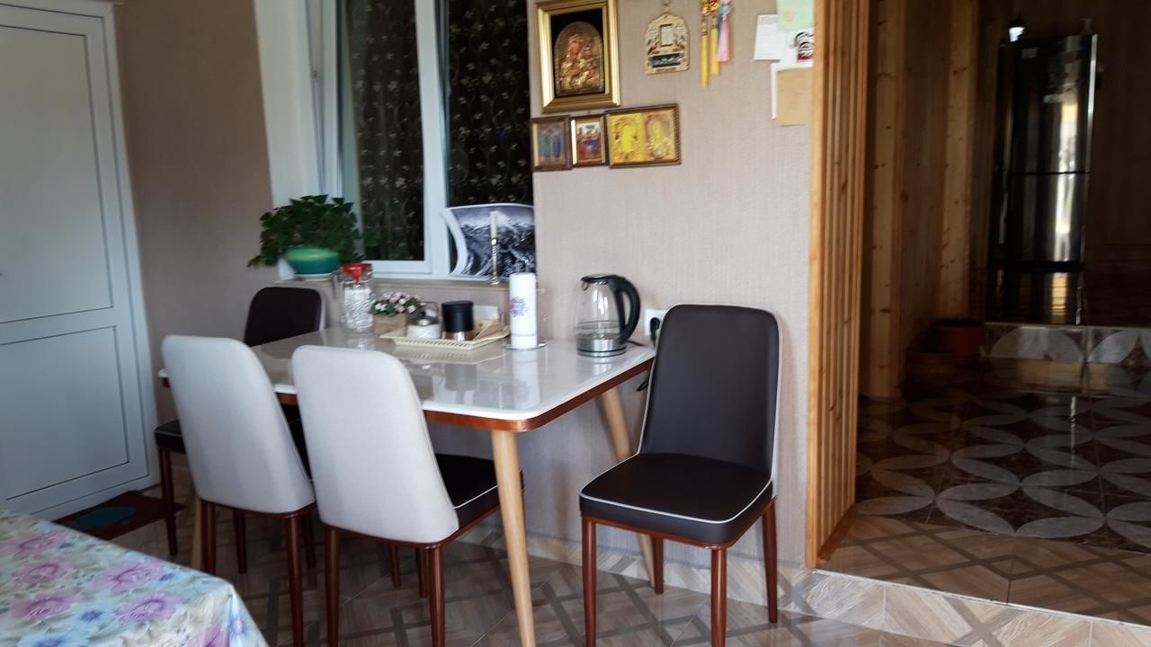 Гостевой дом Guest House Elguja Qushashvili Степанцминда-30