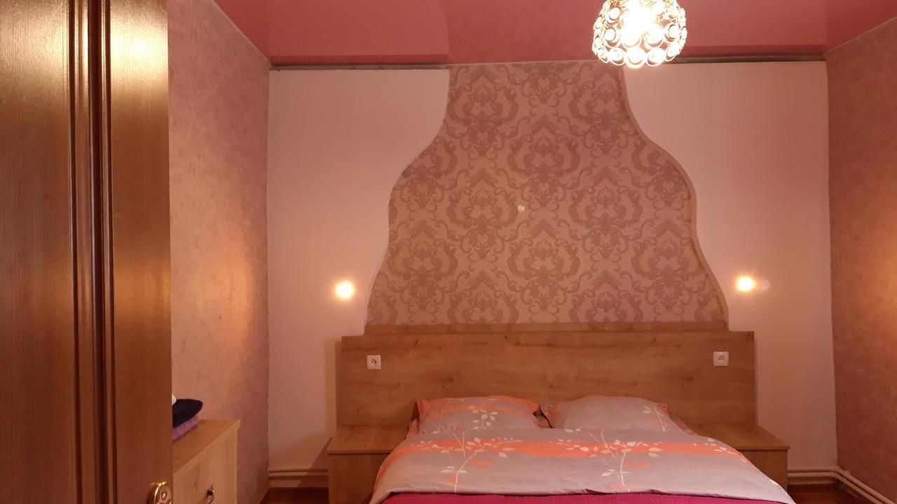 Гостевой дом Guest House Elguja Qushashvili Степанцминда-35